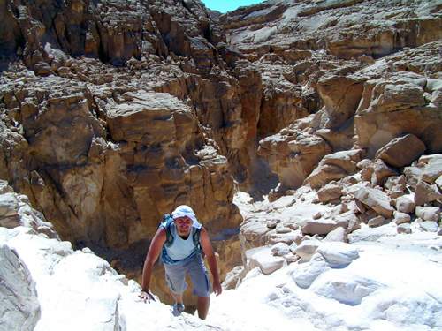 Sinai - bílý kaňon