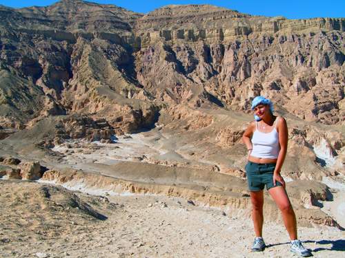 Sinai - barevný kaňon