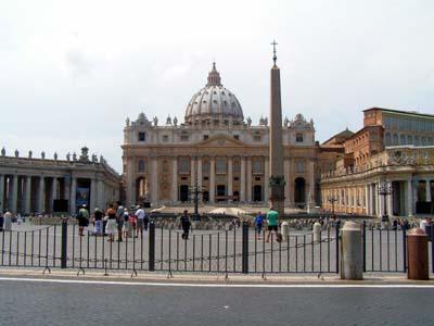 Katedrála svatého Petra - největší křesťanský svatostánek na světě