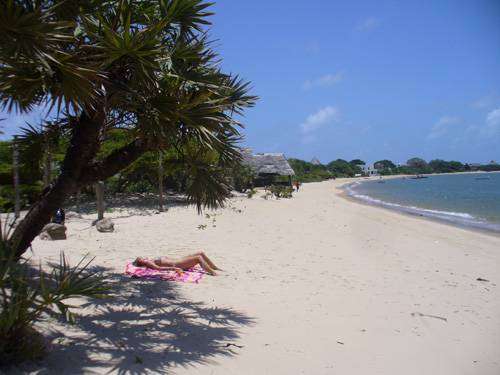 pláž na ostrově Manda
