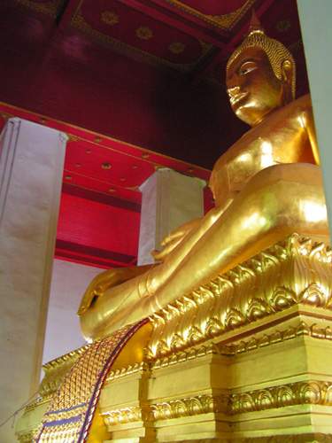 Ayutthaya - Big Buddha v čínském buddhistickém chrámě
