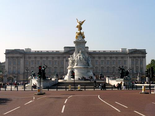 Buckinghamský palác - londýnské sídlo královské rodiny